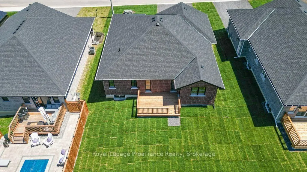 8 Dunmor Street
