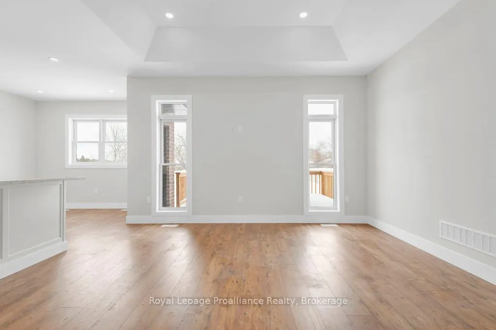 8 Dunmor Street