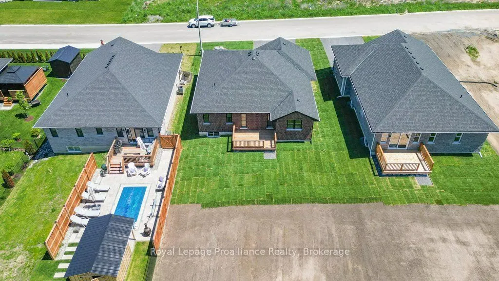 8 Dunmor Street