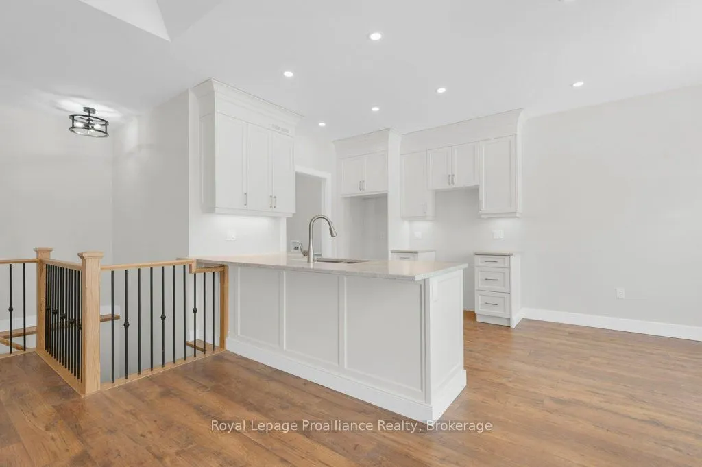 8 Dunmor Street