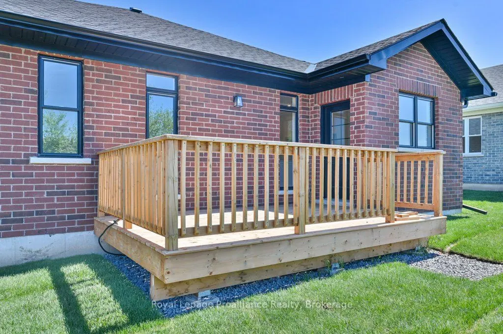 8 Dunmor Street