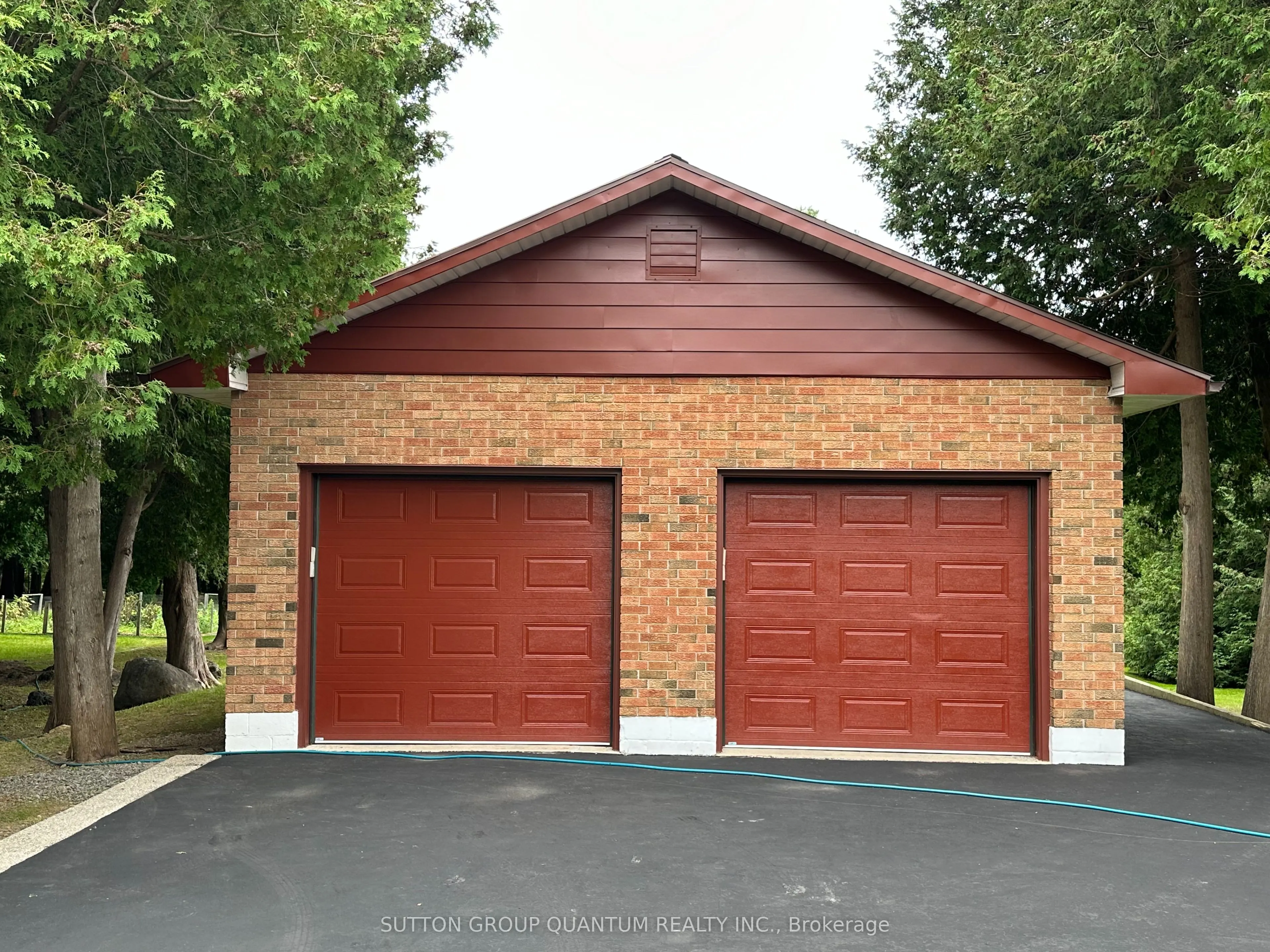 506 11th Concession Road E