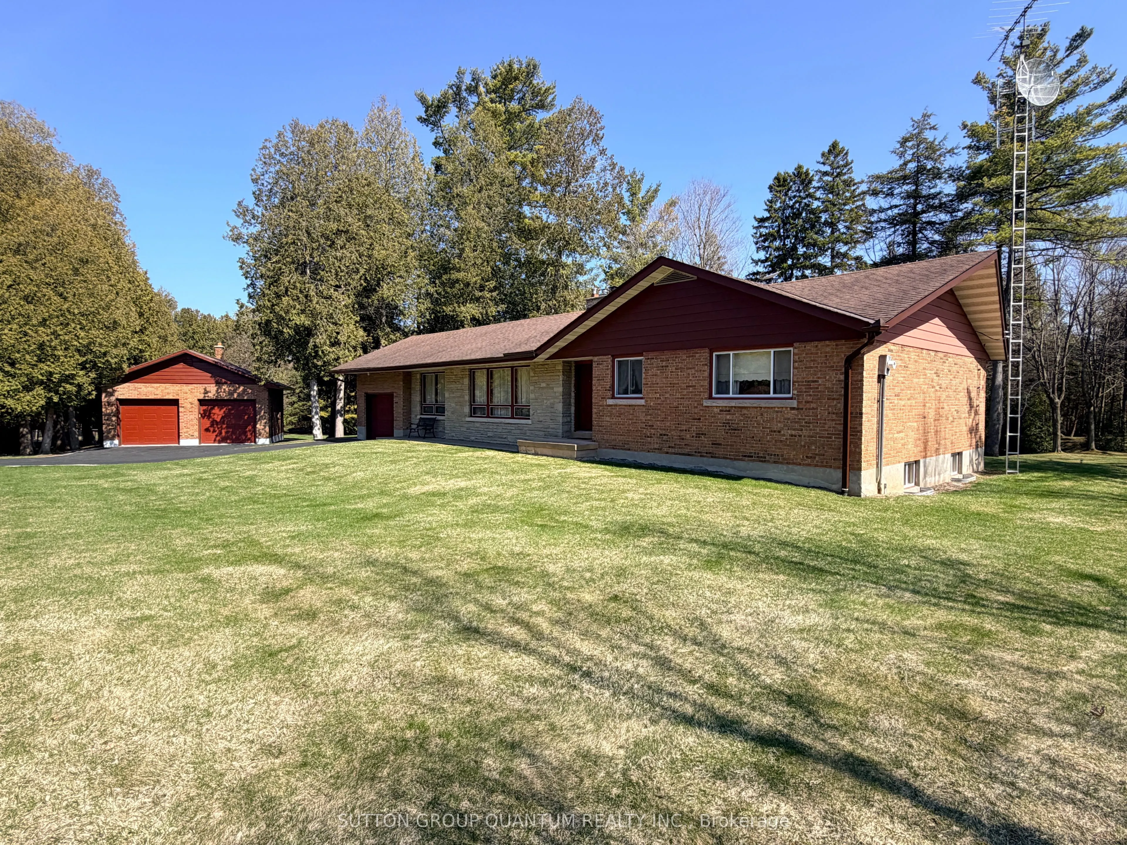 506 11th Concession Road E
