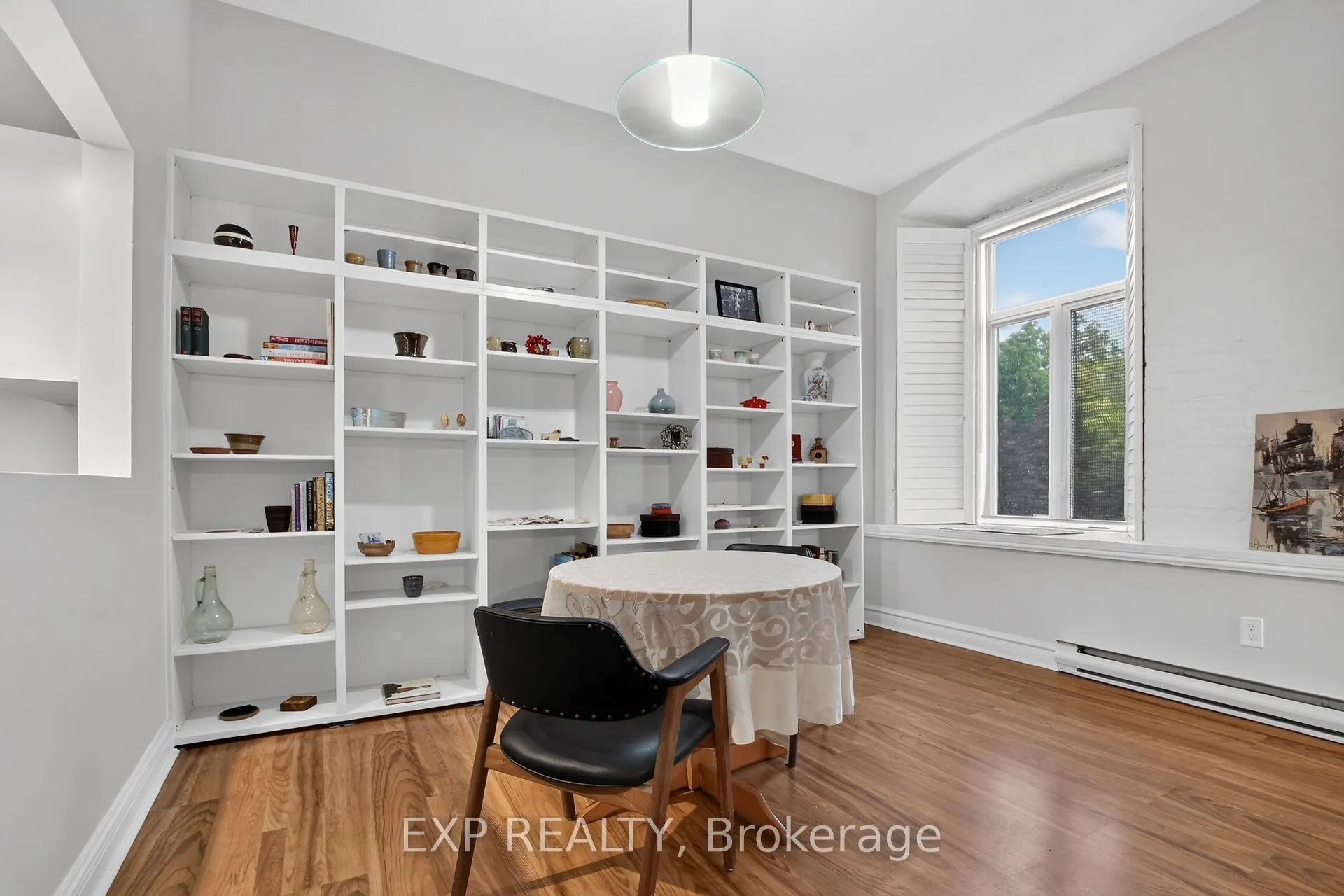1 Rosamond Street E #405