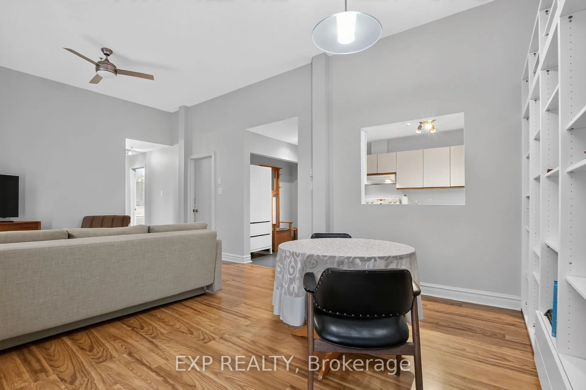 1 Rosamond Street E #405