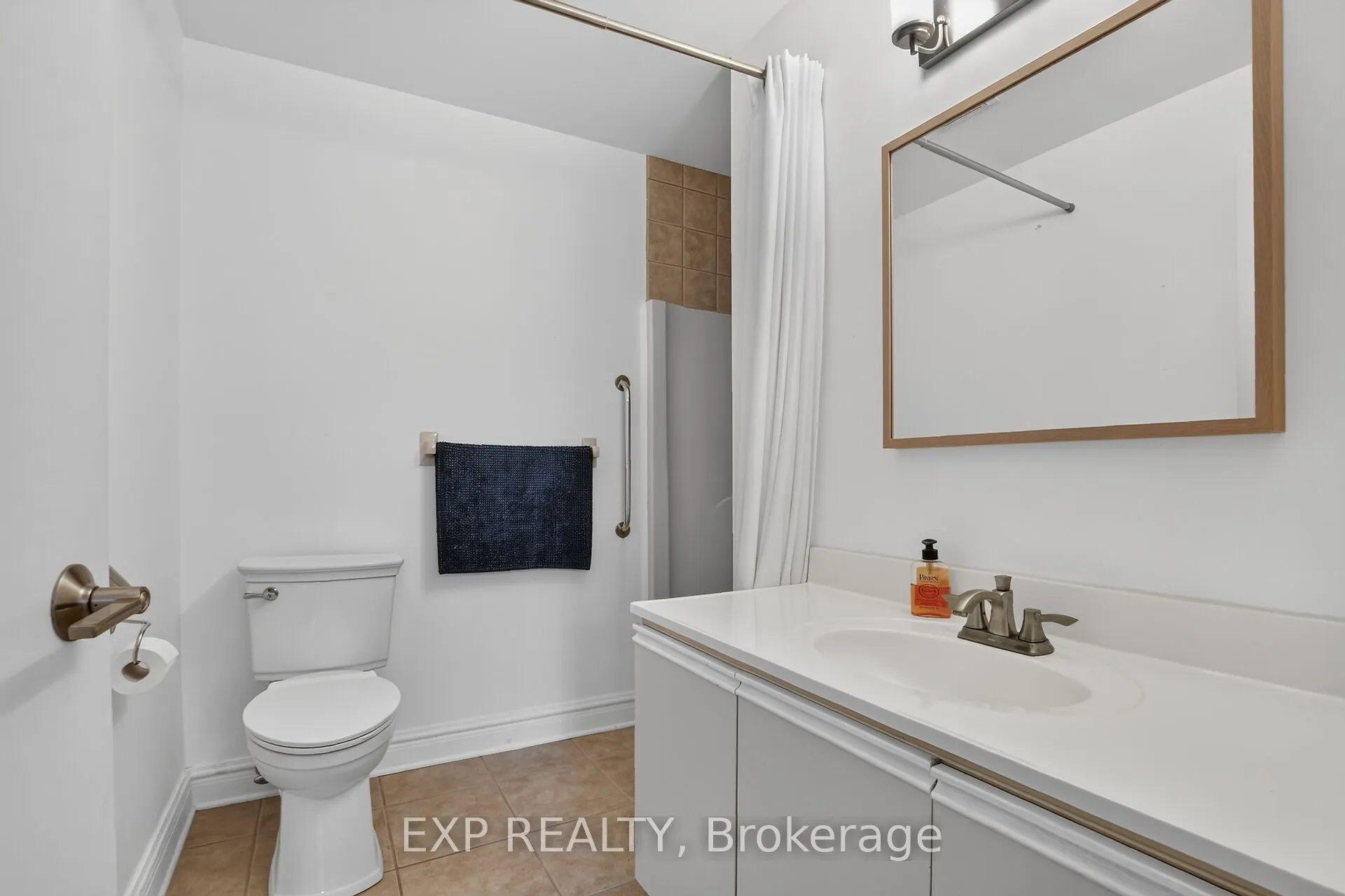 1 Rosamond Street E #405