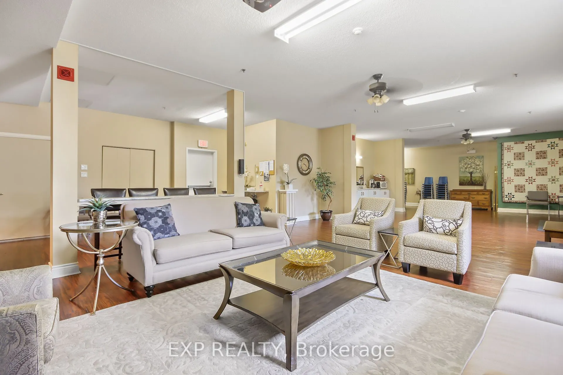 1 Rosamond Street E #405
