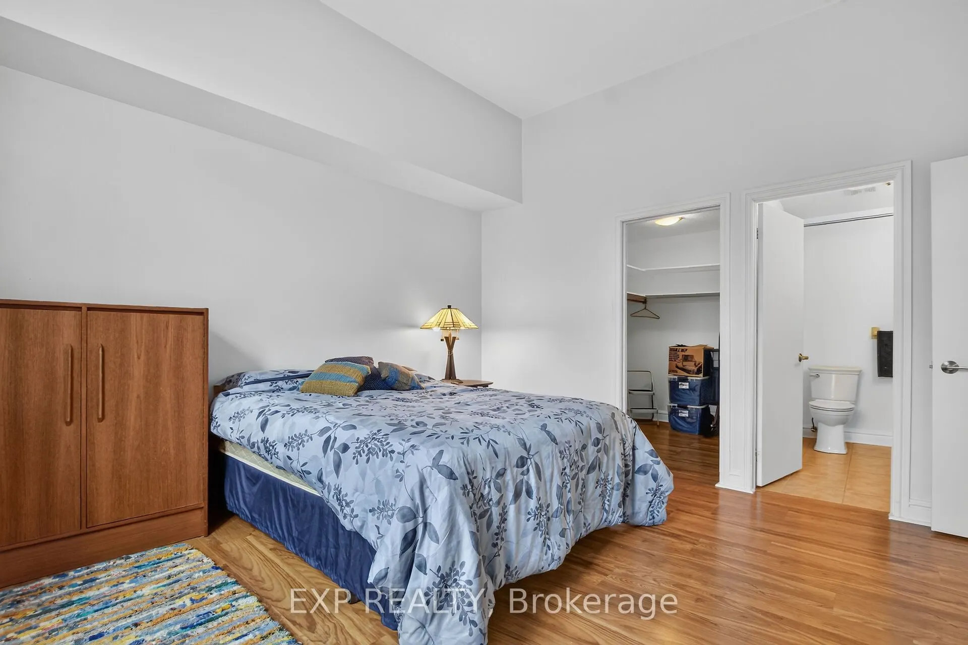 1 Rosamond Street E #405