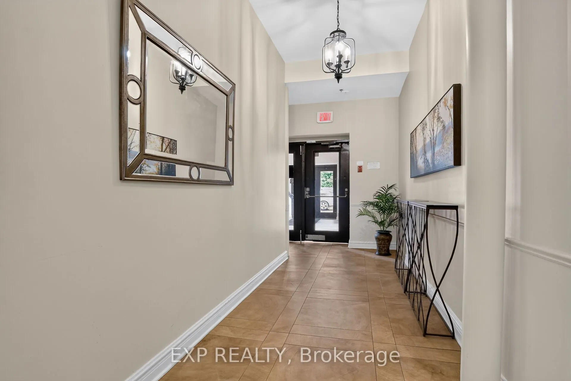 1 Rosamond Street E #405