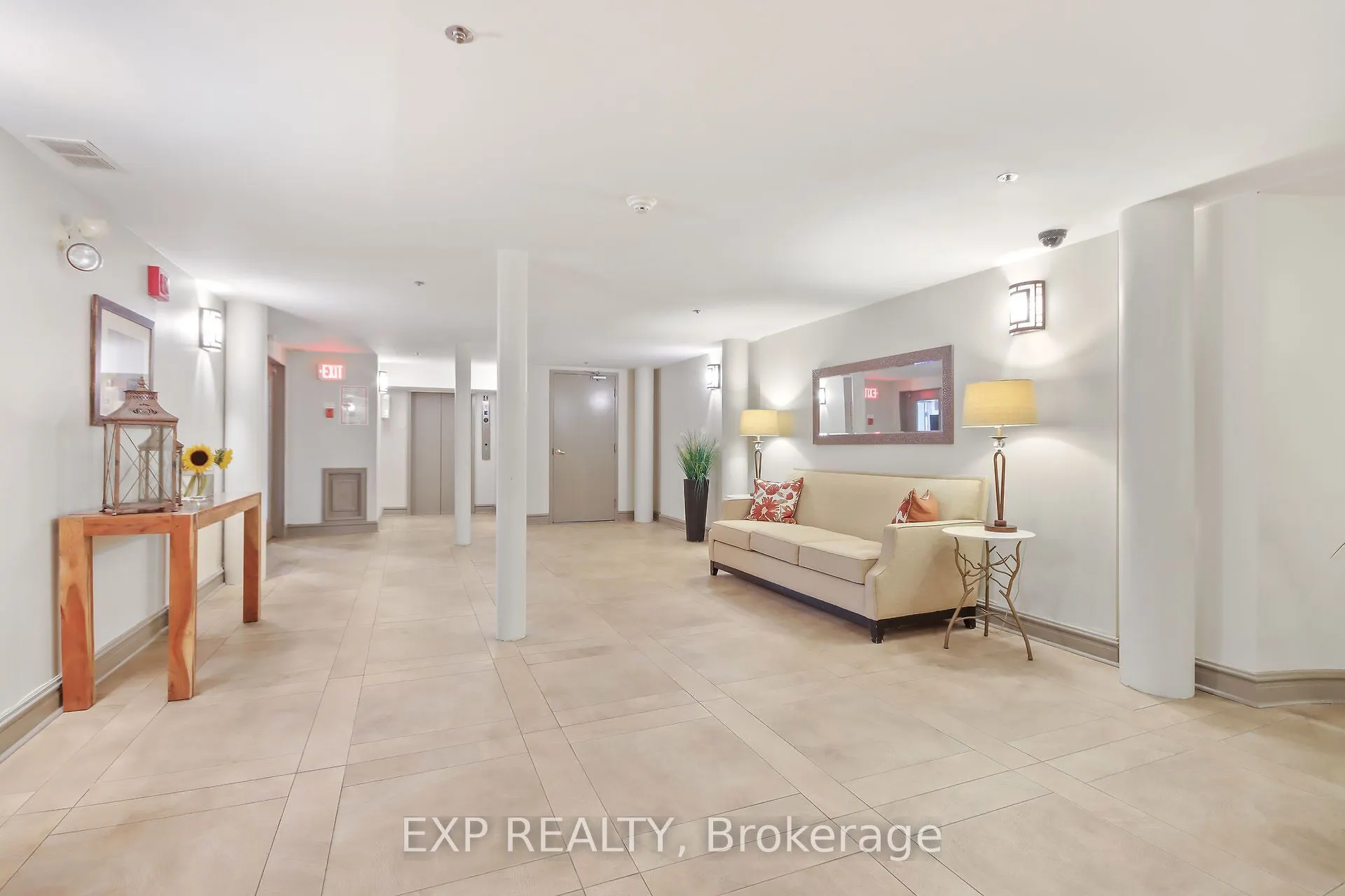 1 Rosamond Street E #405