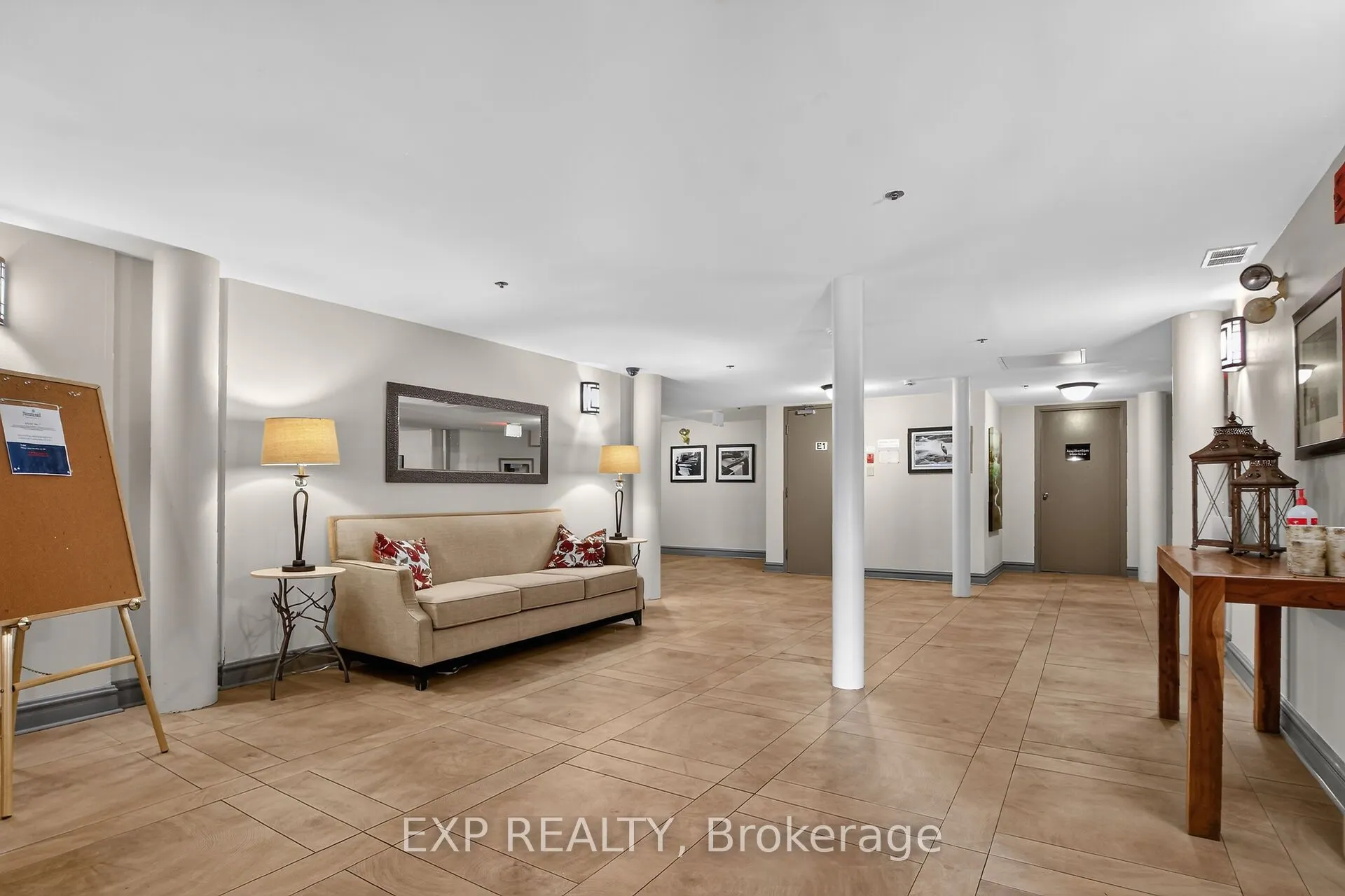 1 Rosamond Street E #405