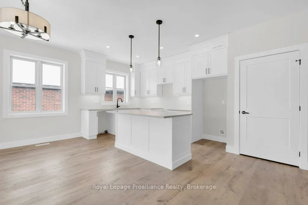 10 Dunmor Street