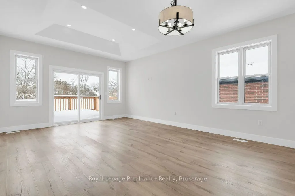 10 Dunmor Street