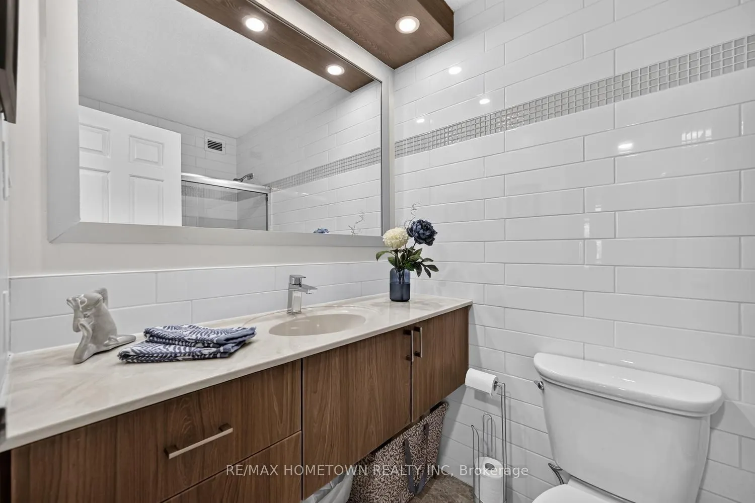 55 Water Street E #805