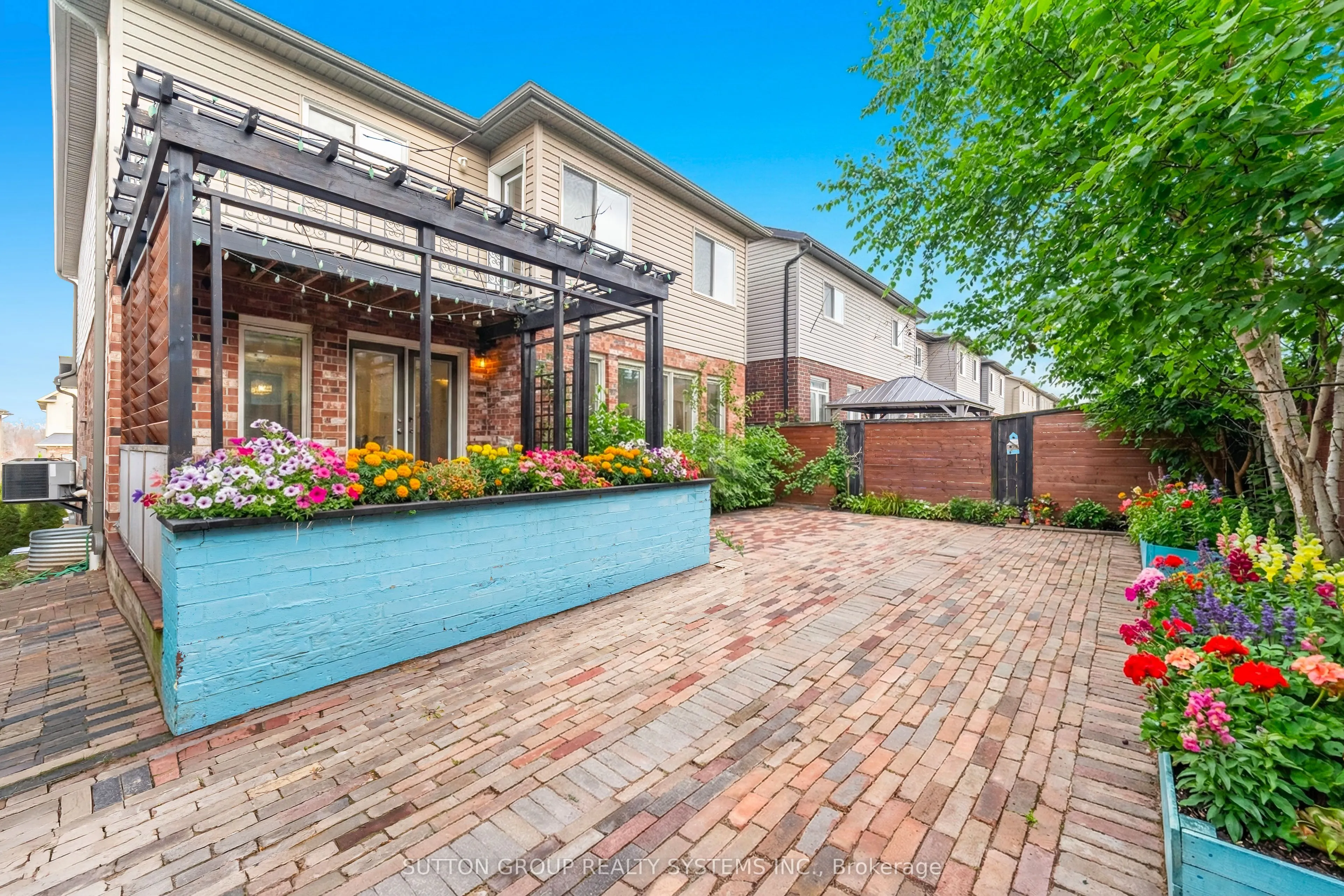 565 Sundew Drive