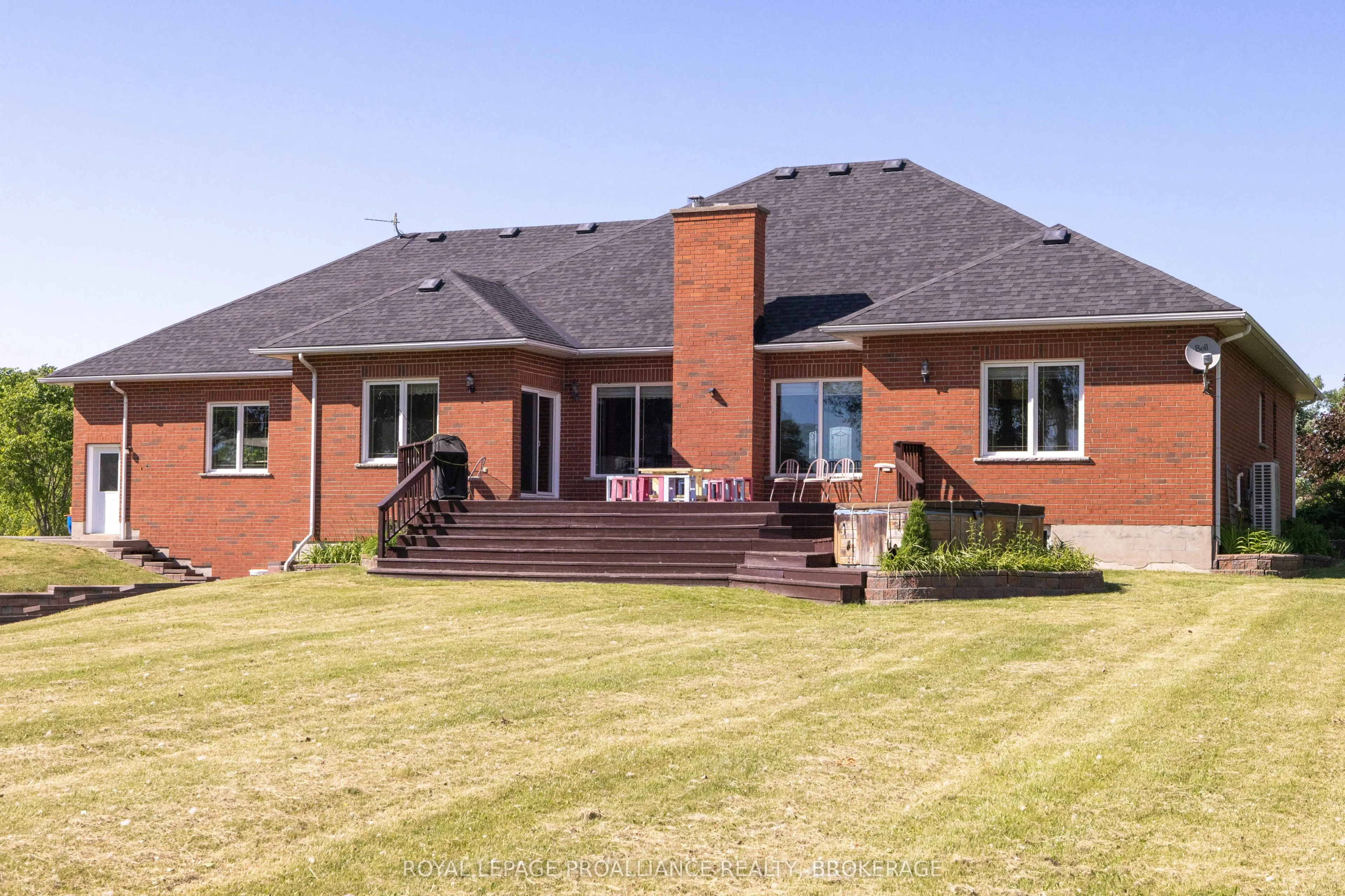 116 Schenk Street