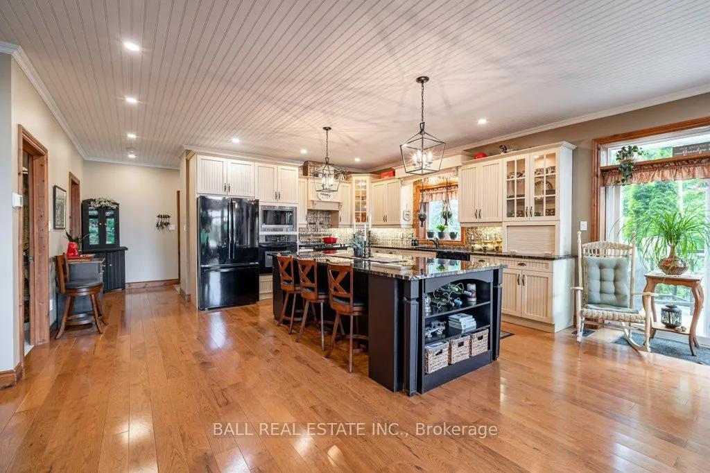 32 Shadowood Lane