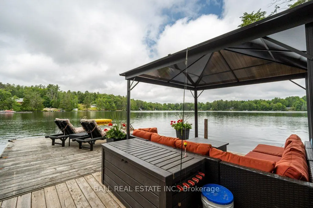 32 Shadowood Lane