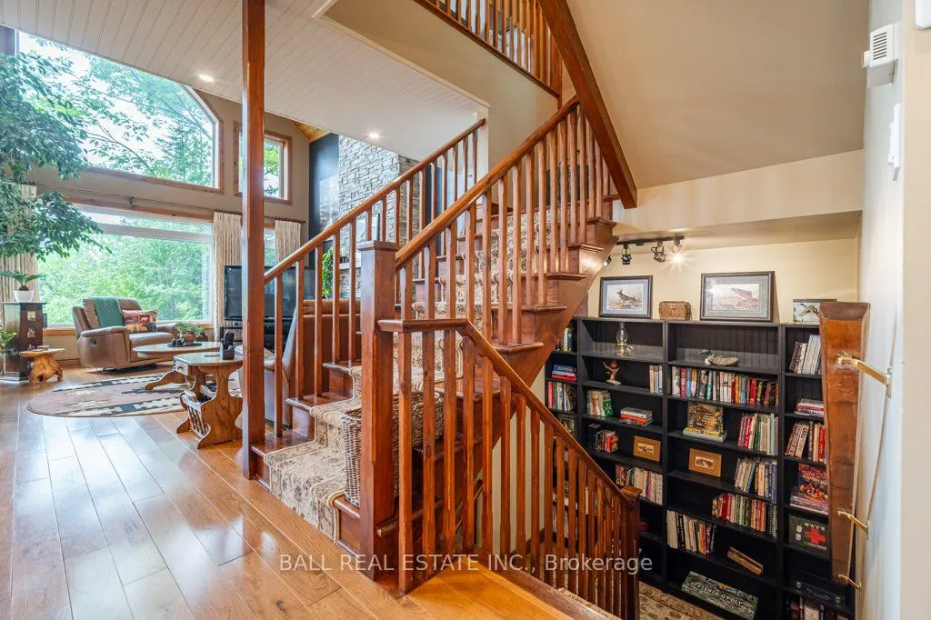 32 Shadowood Lane