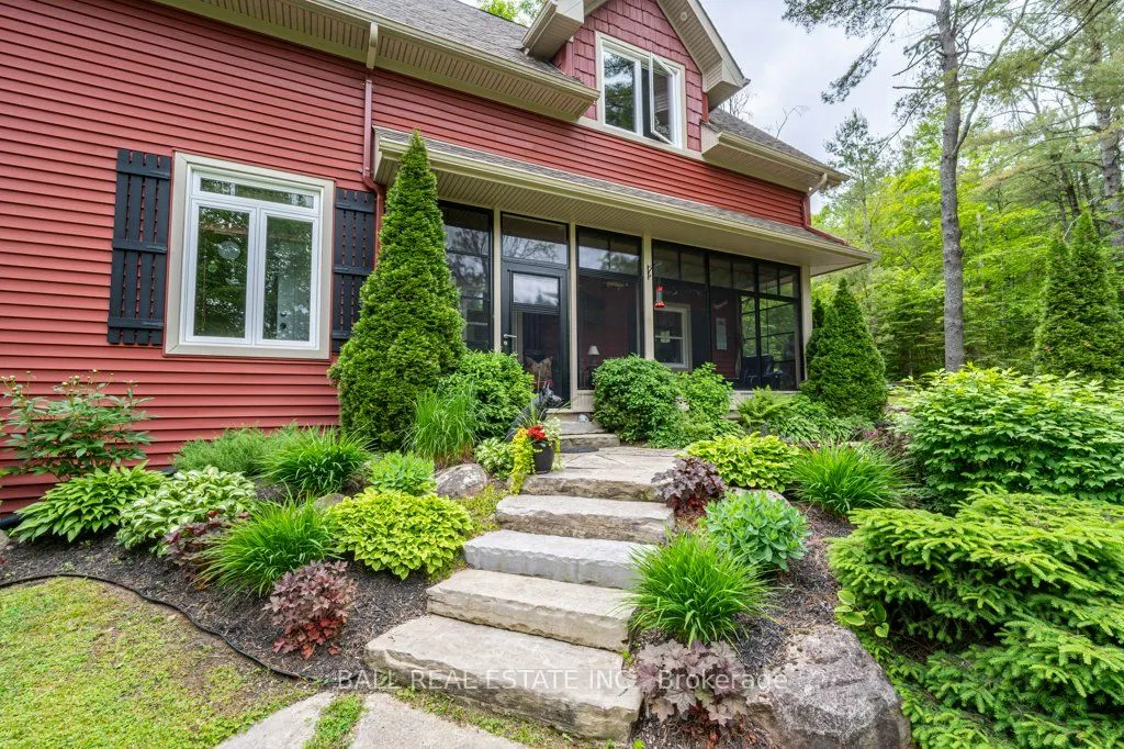 32 Shadowood Lane