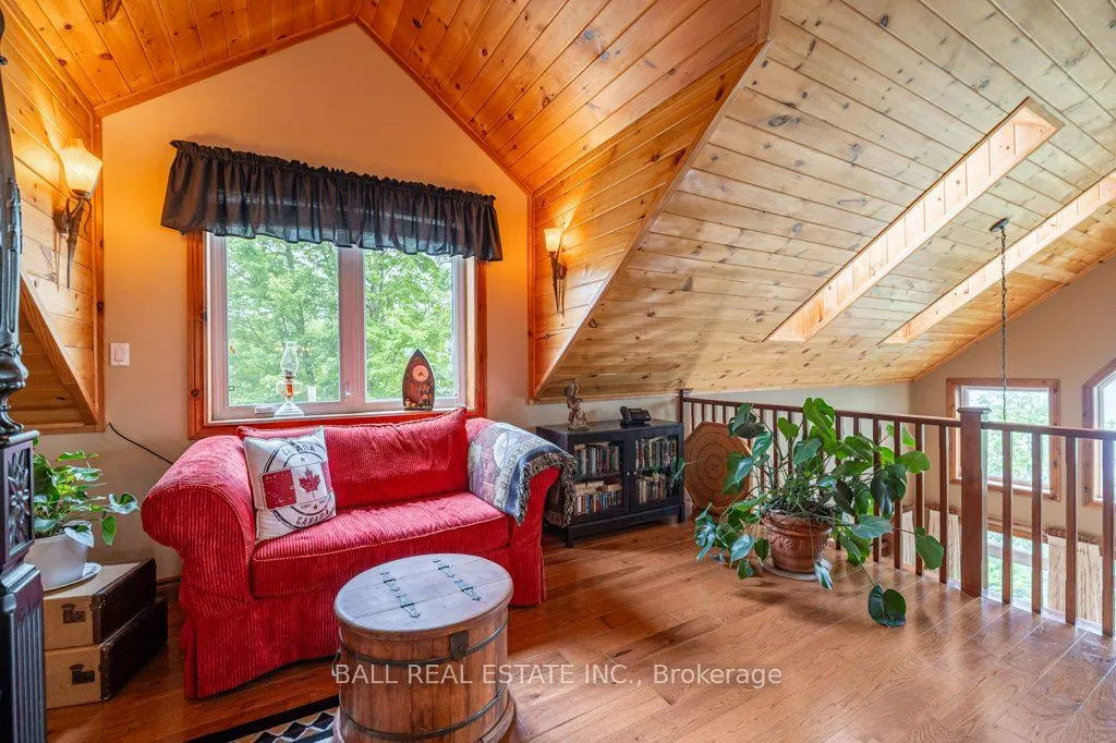 32 Shadowood Lane