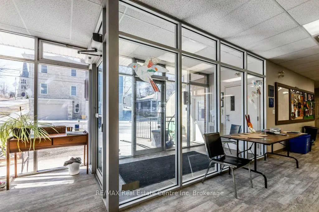 280 St Patrick Street W