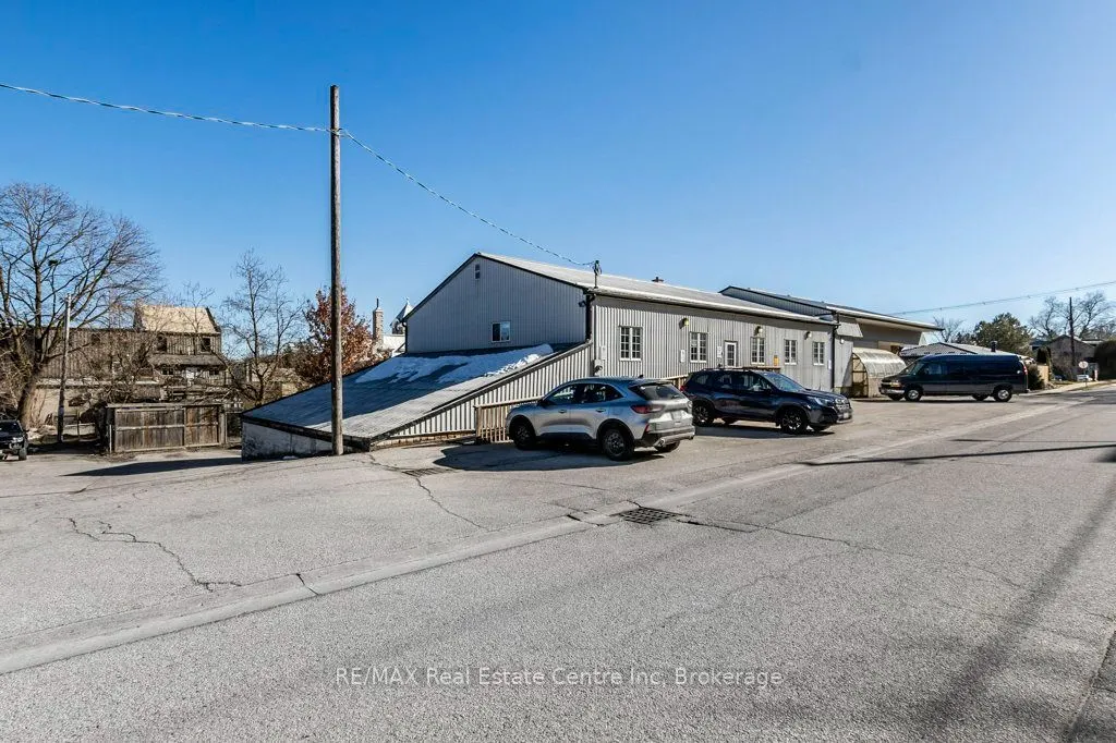 280 St Patrick Street W