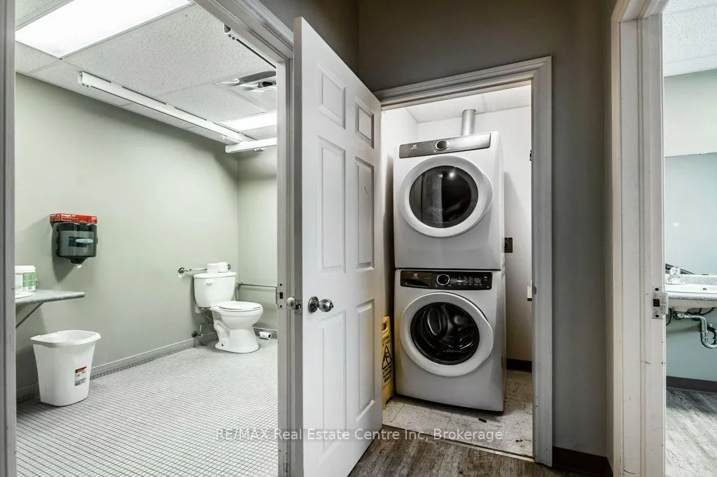 280 St Patrick Street W