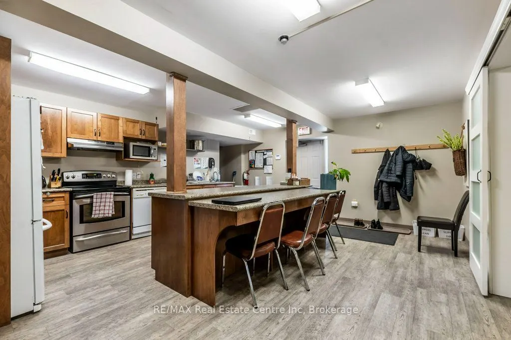 280 St Patrick Street W
