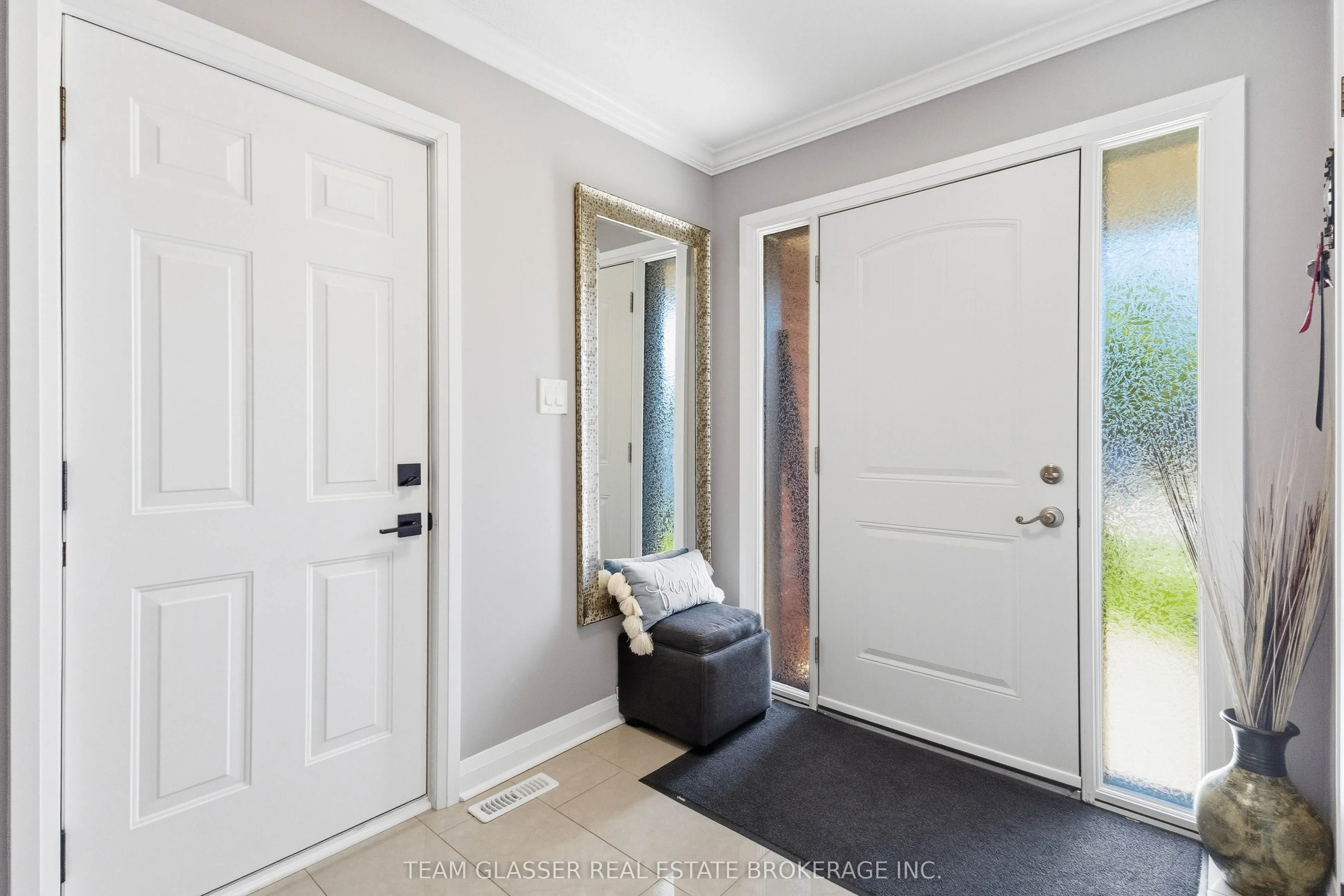 2334 MEADOWGATE Boulevard