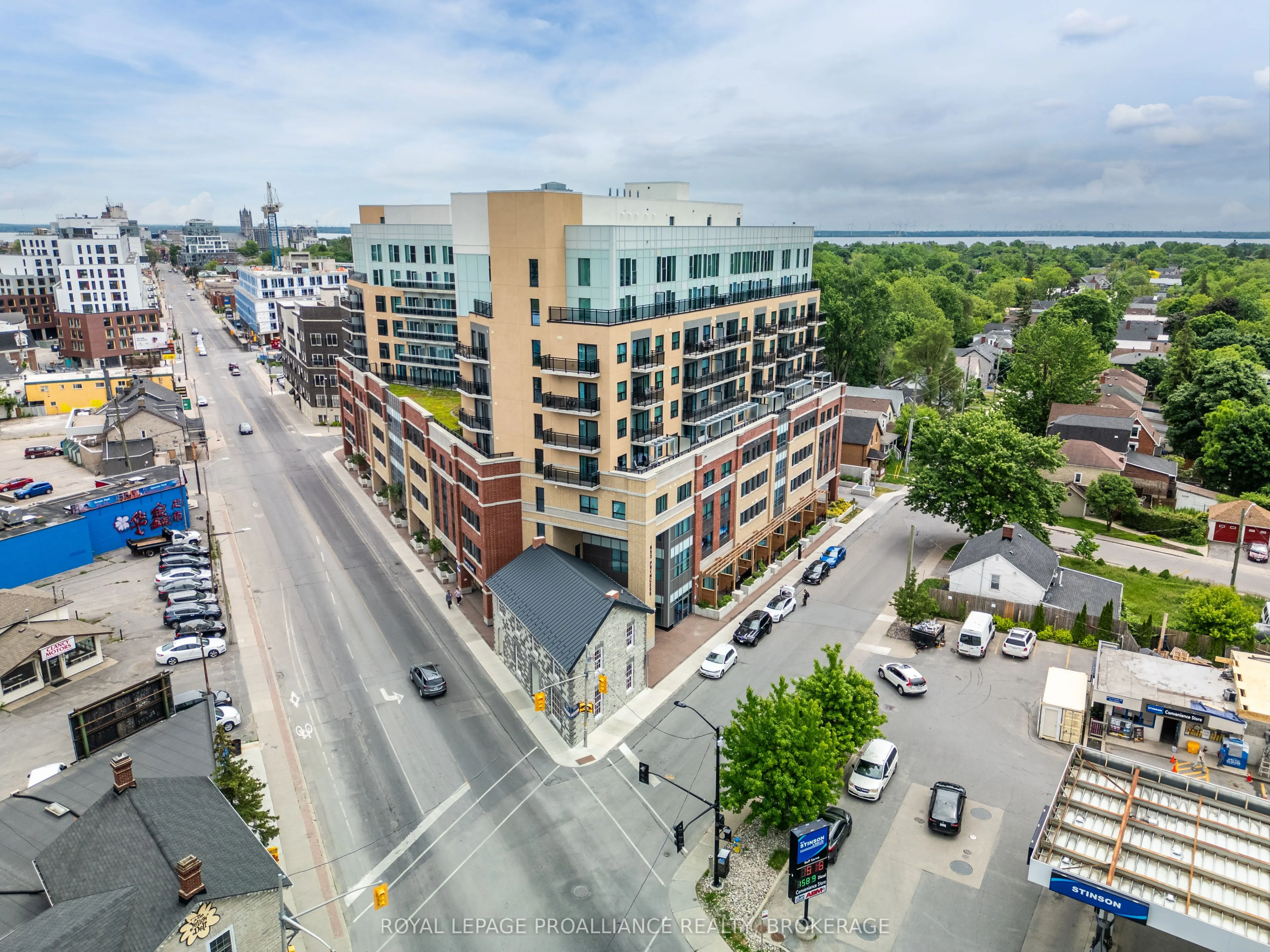 652 Princess Street #425