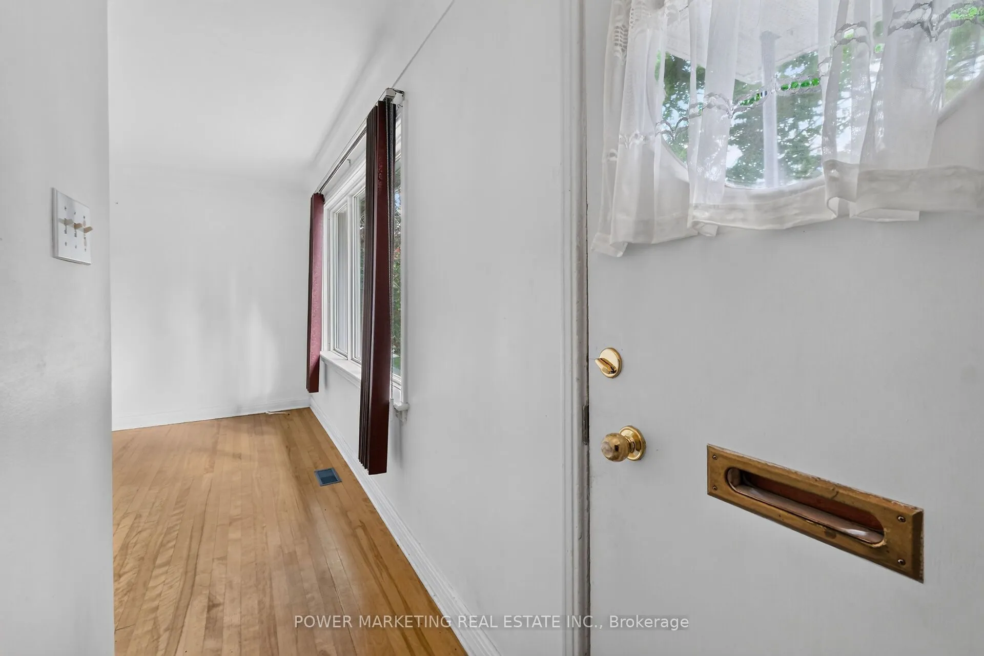 535 Dunbrack Street