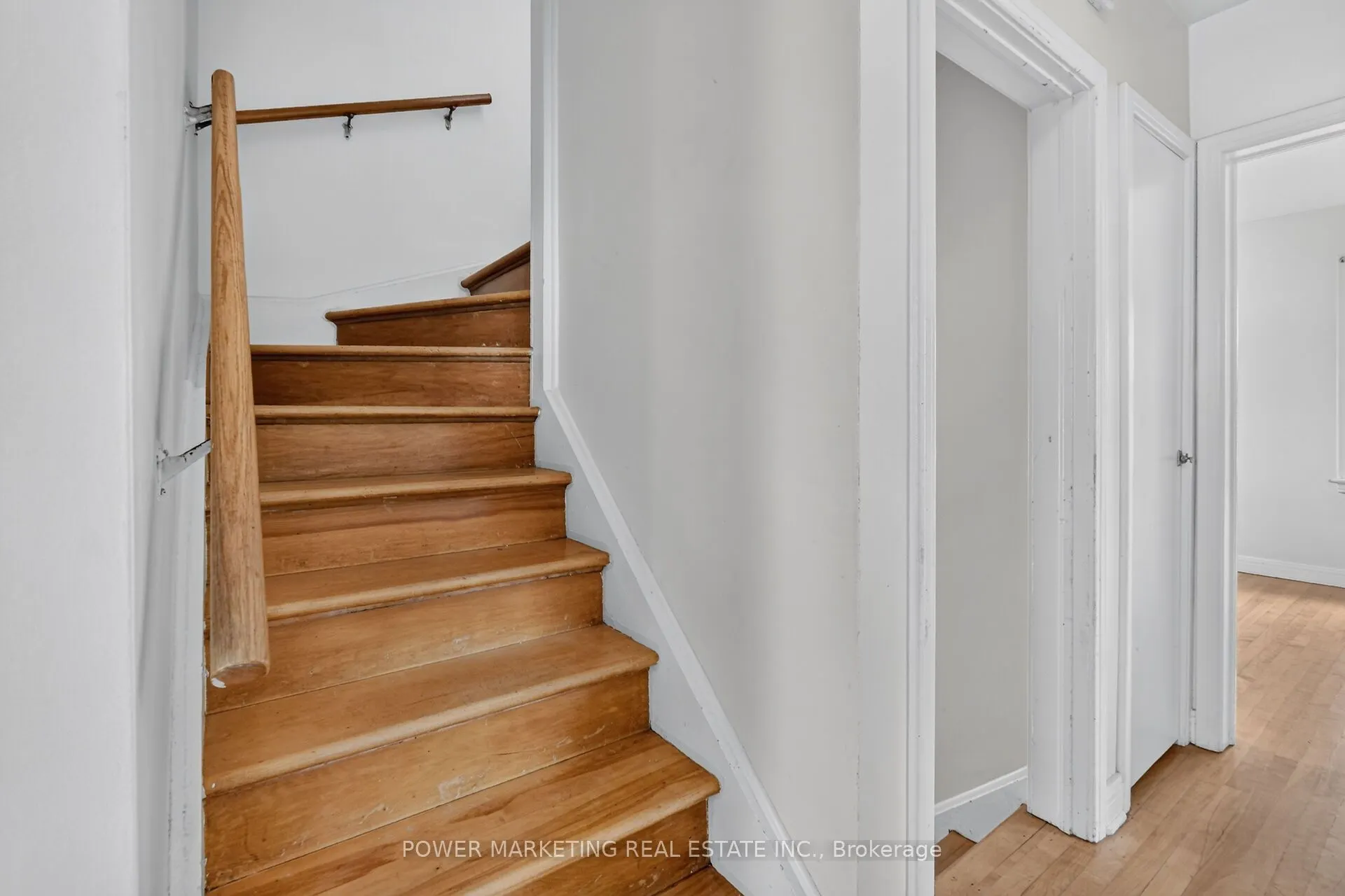 535 Dunbrack Street