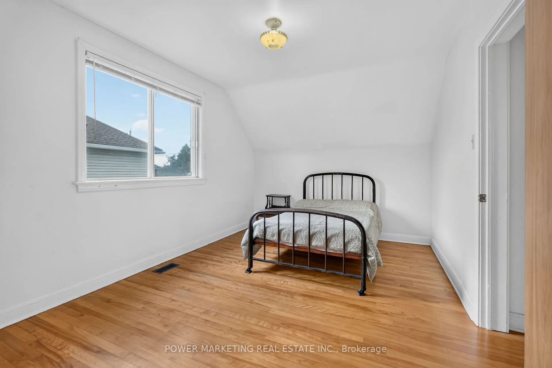535 Dunbrack Street