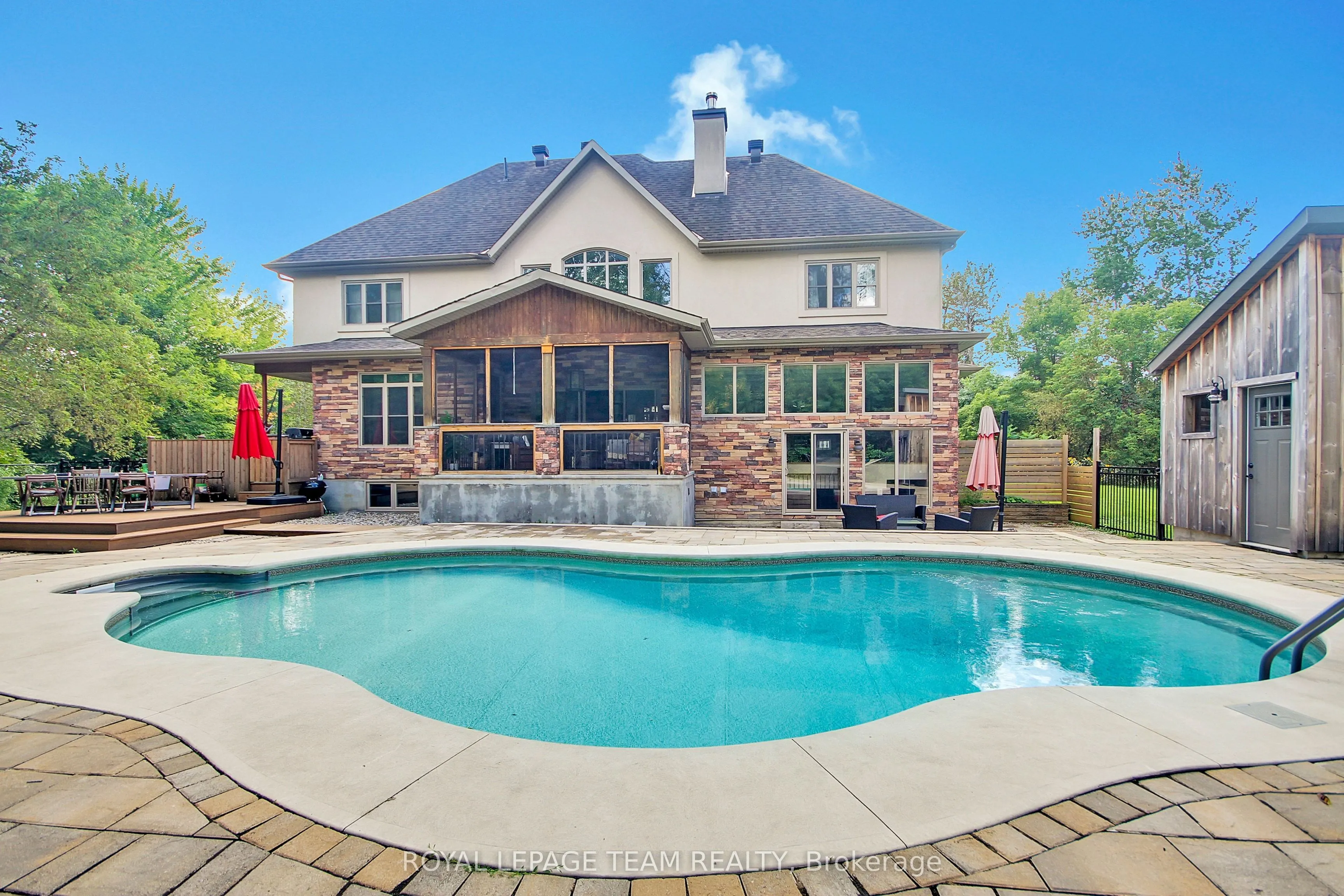 1671 Reindeer Way