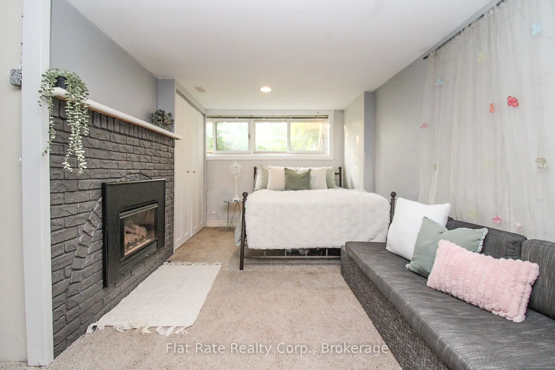1243 Bridle Drive