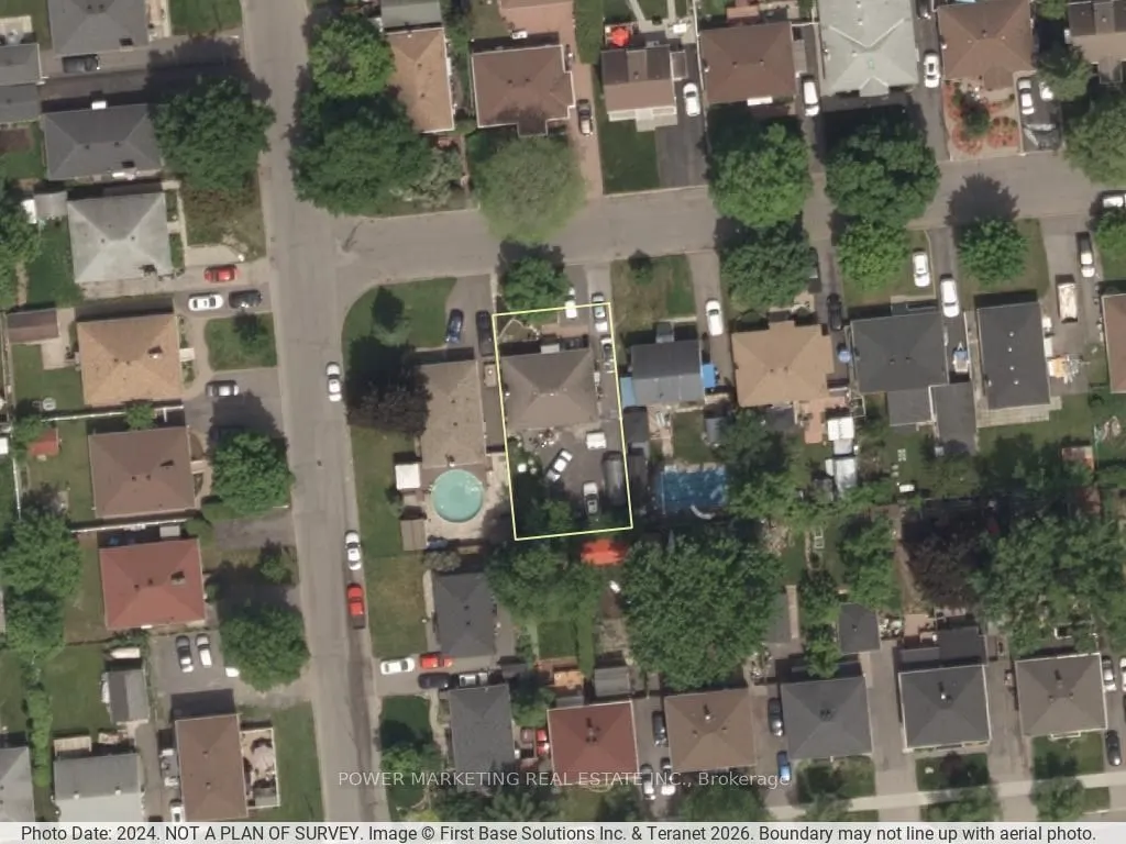 320 Fullerton Avenue