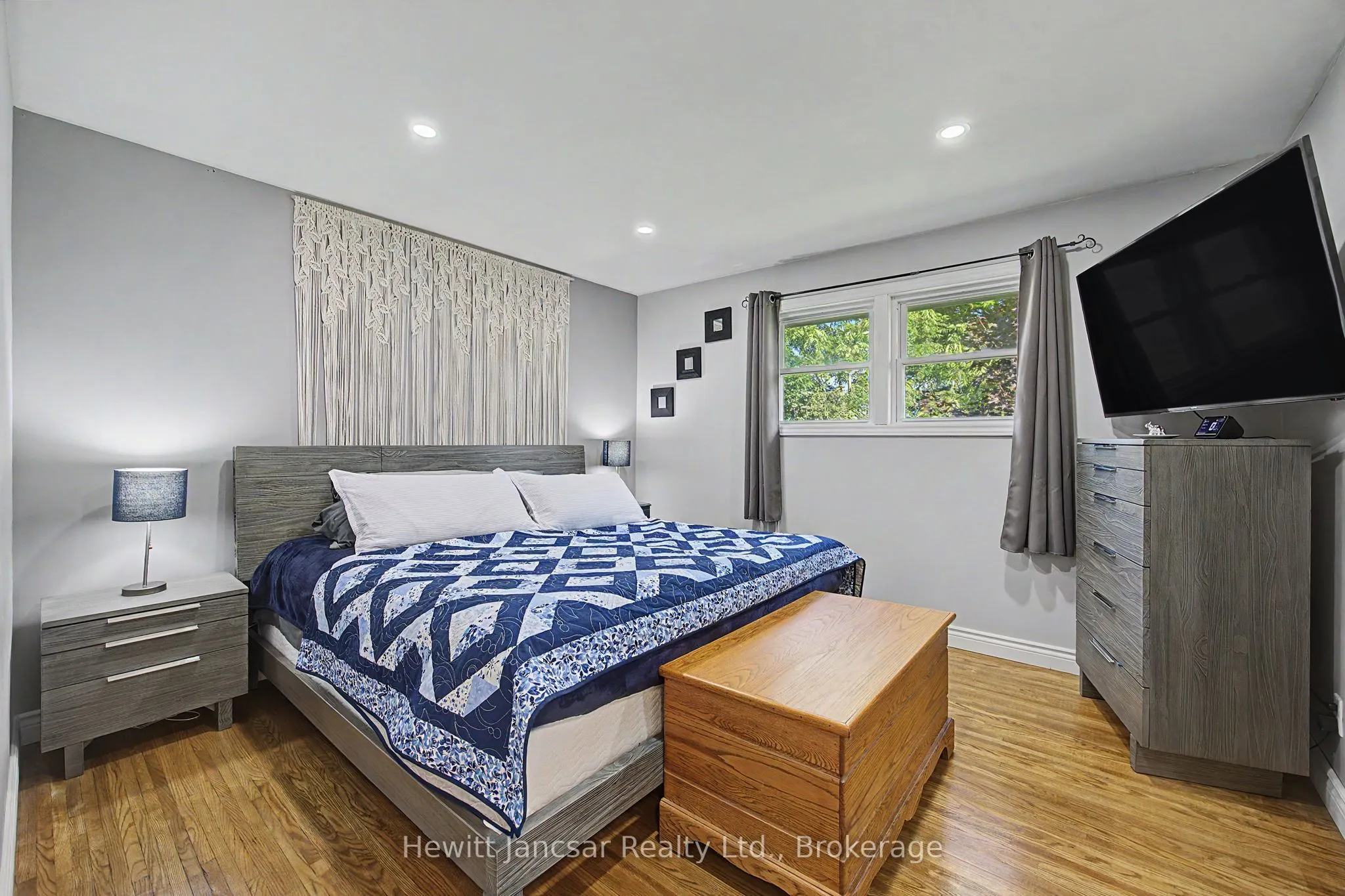 4 Fairview Street
