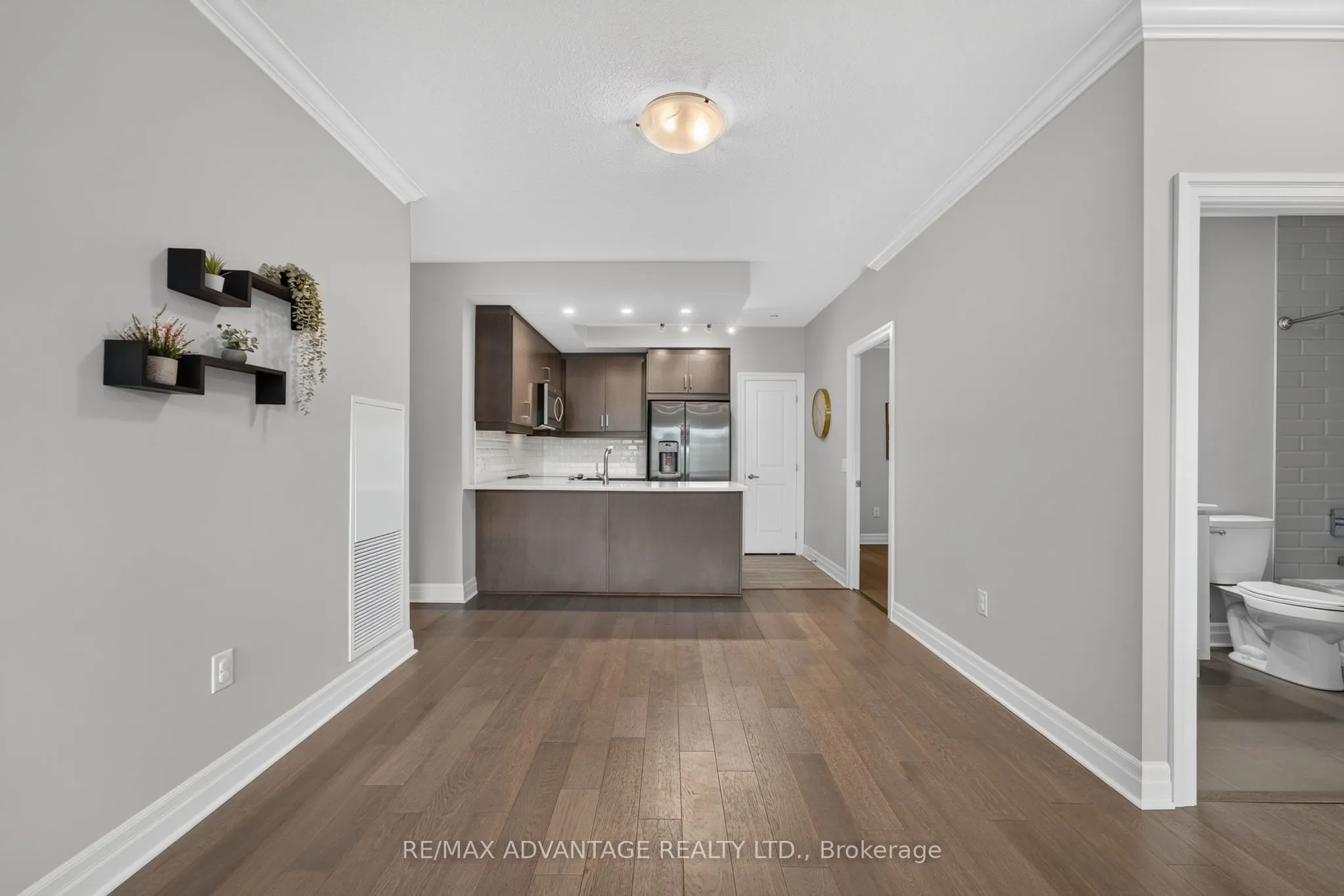1200 Commissioners Road W #118