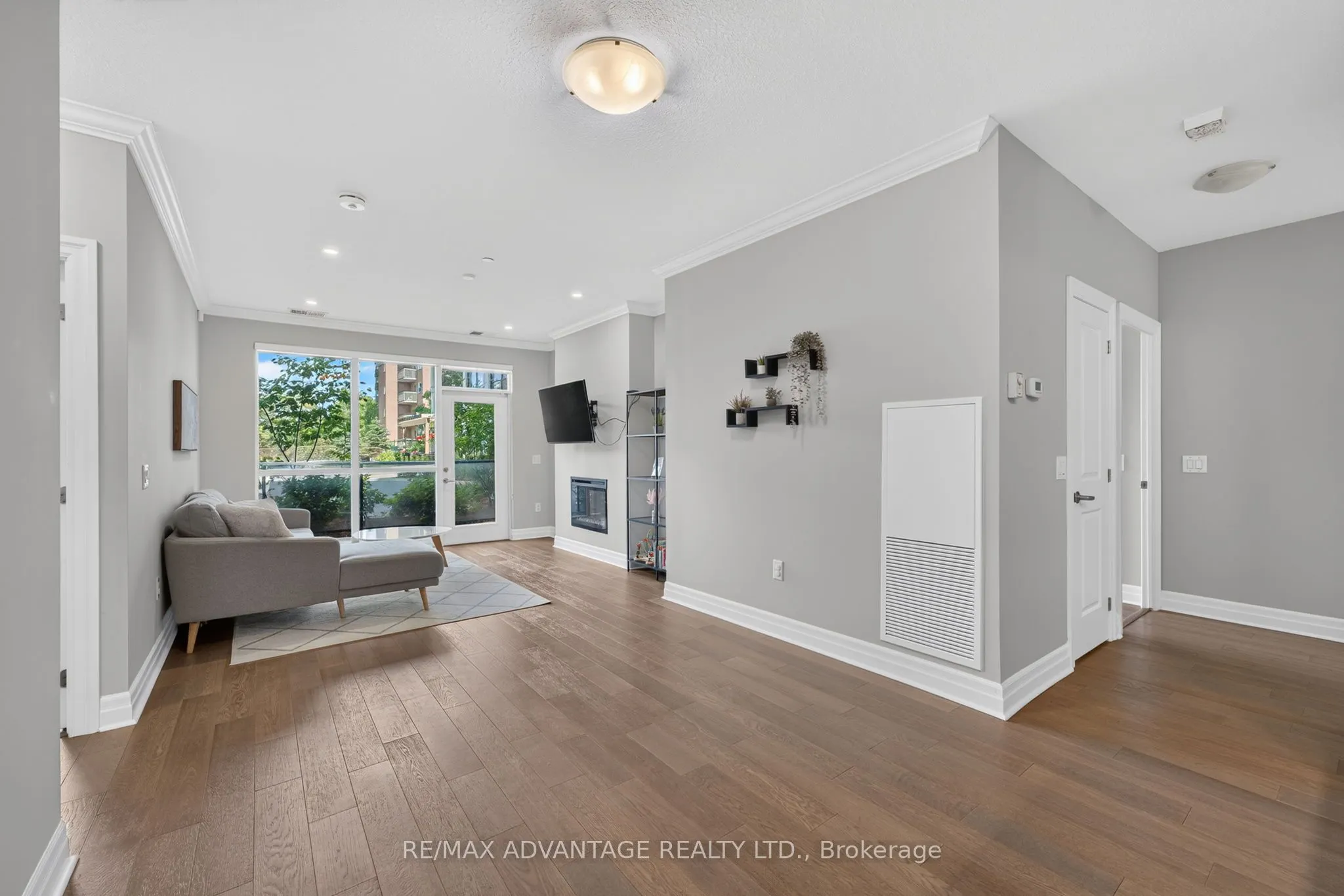 1200 Commissioners Road W #118