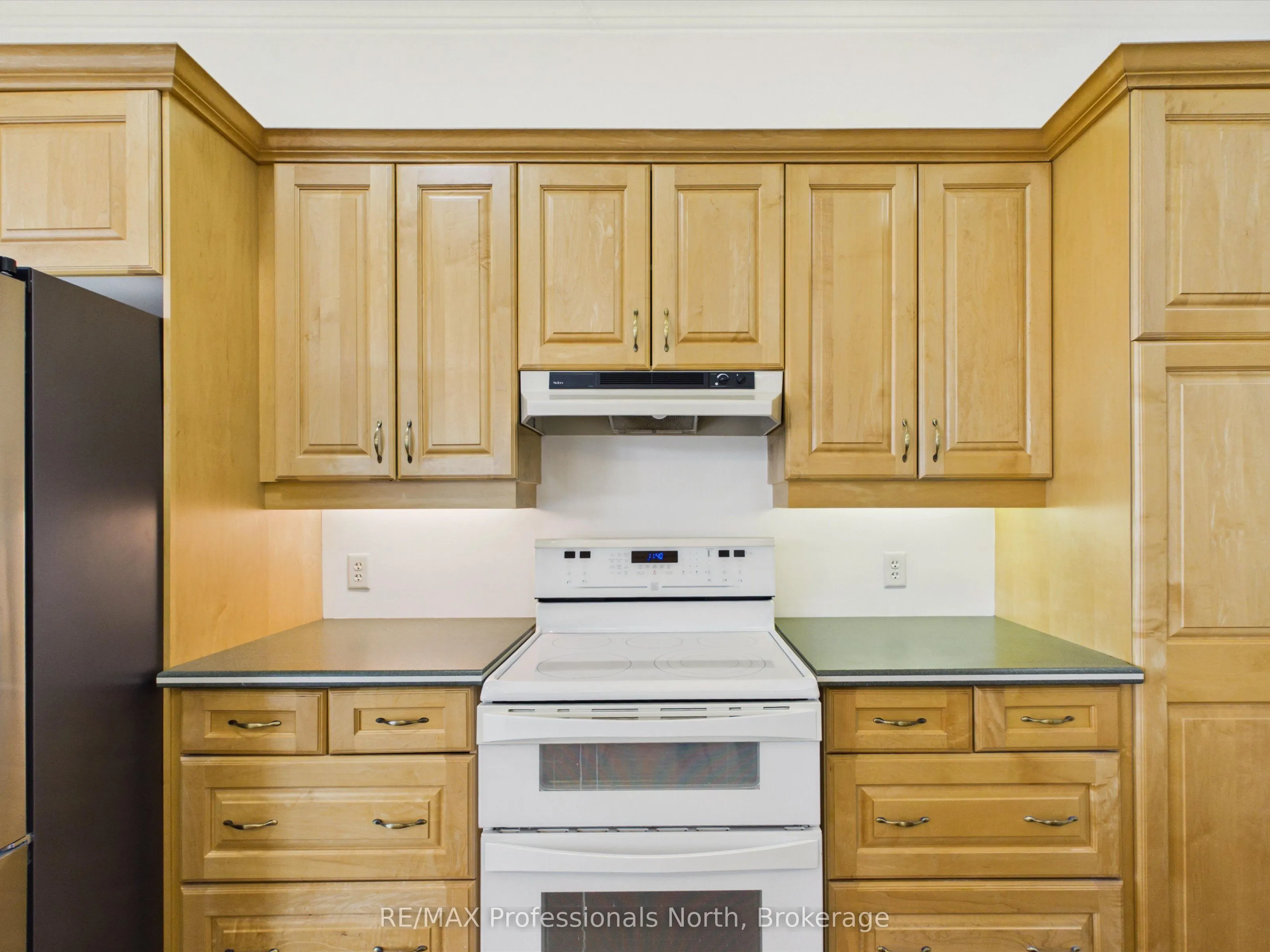 24 Ontario Street #501