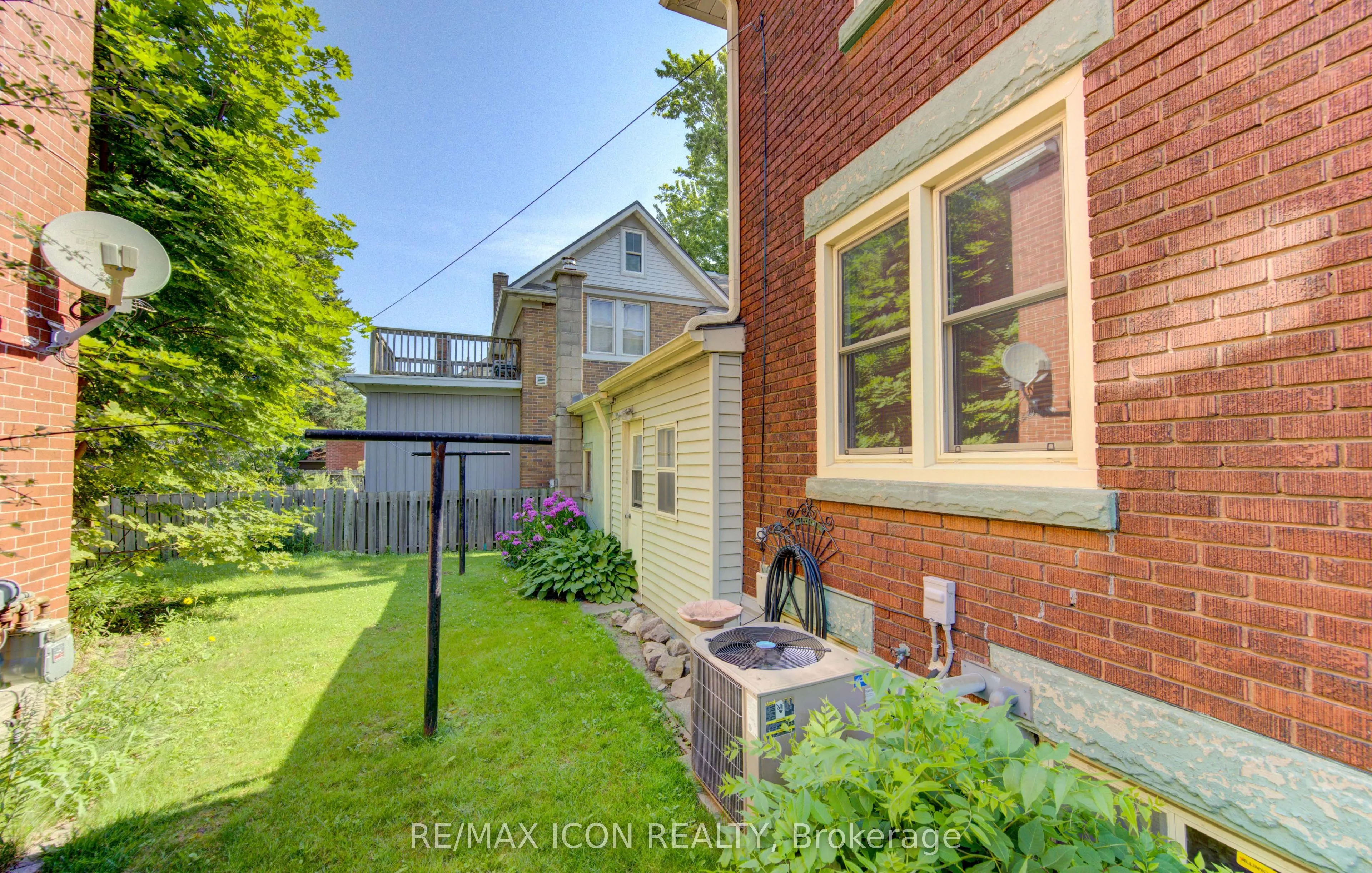 224 Weber Street E