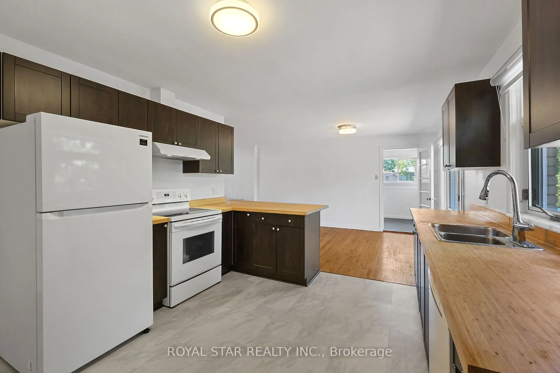 10 Delong Drive