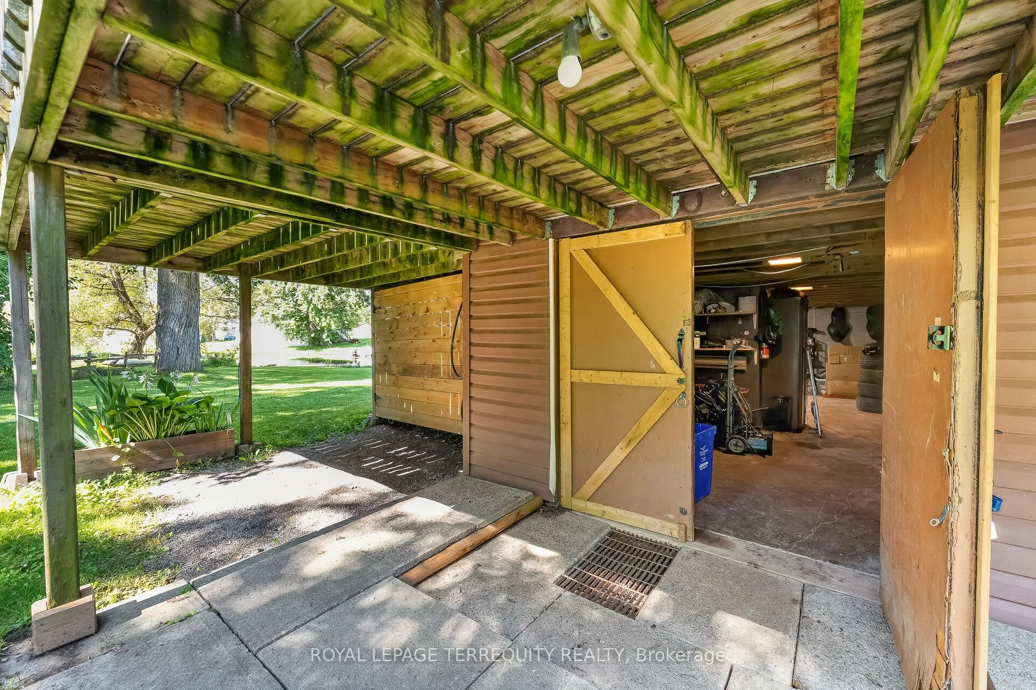 135 Izumi Way