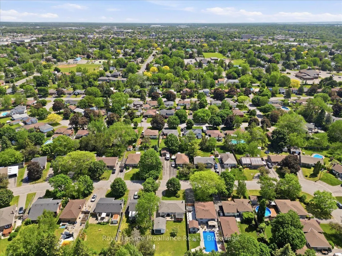 24 Harvest Crescent