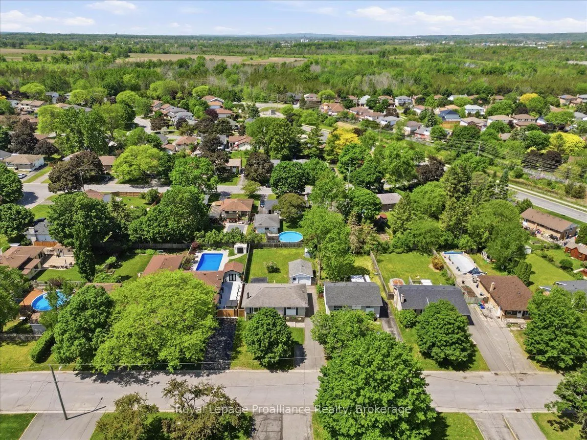 24 Harvest Crescent