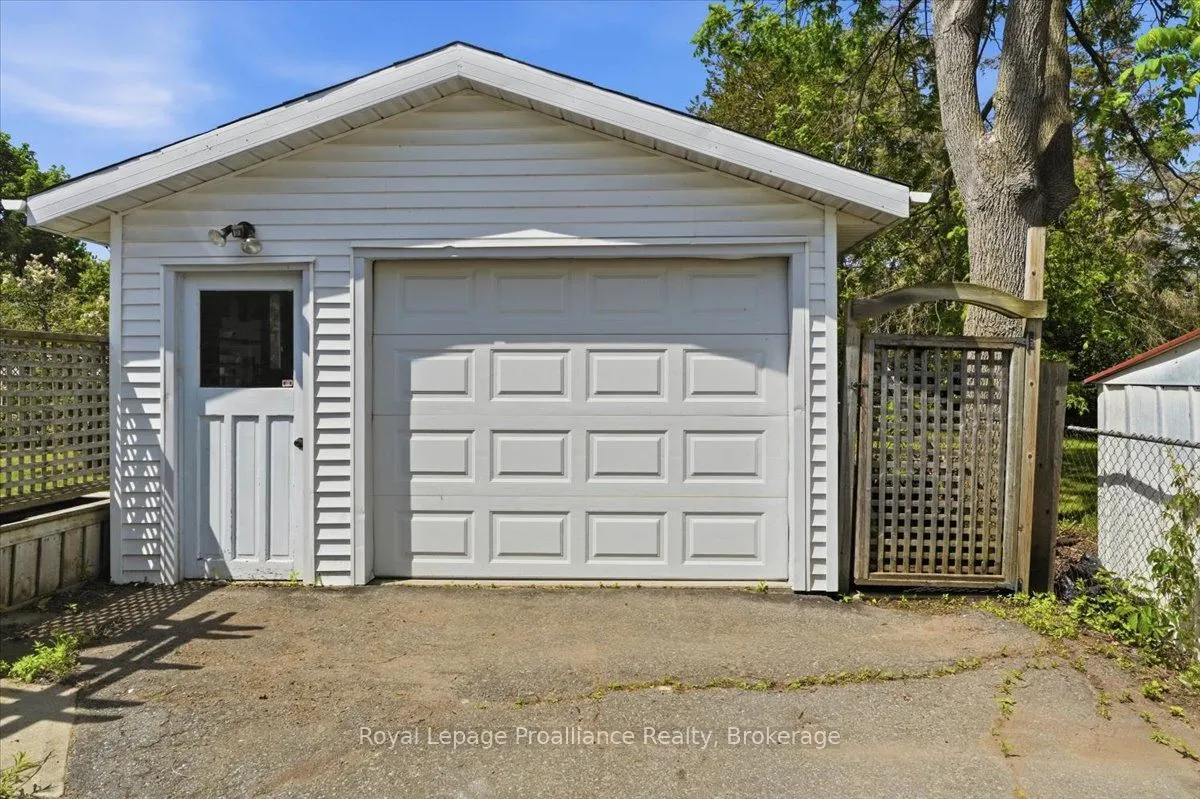 24 Harvest Crescent