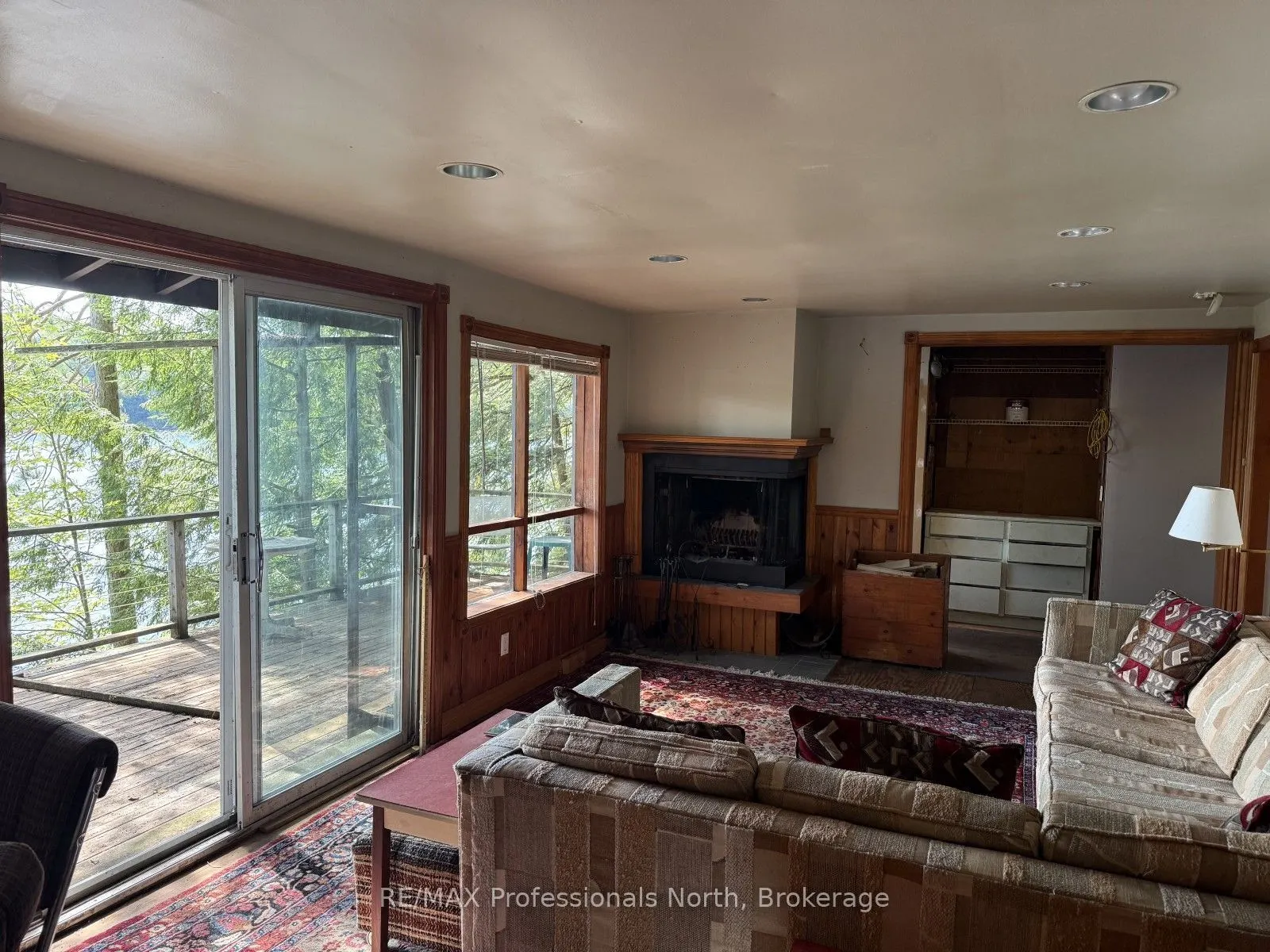 1019 Arrowhead Drive