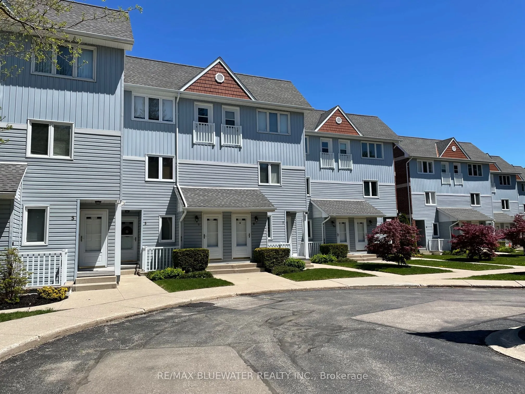 48 Ontario Street S #7