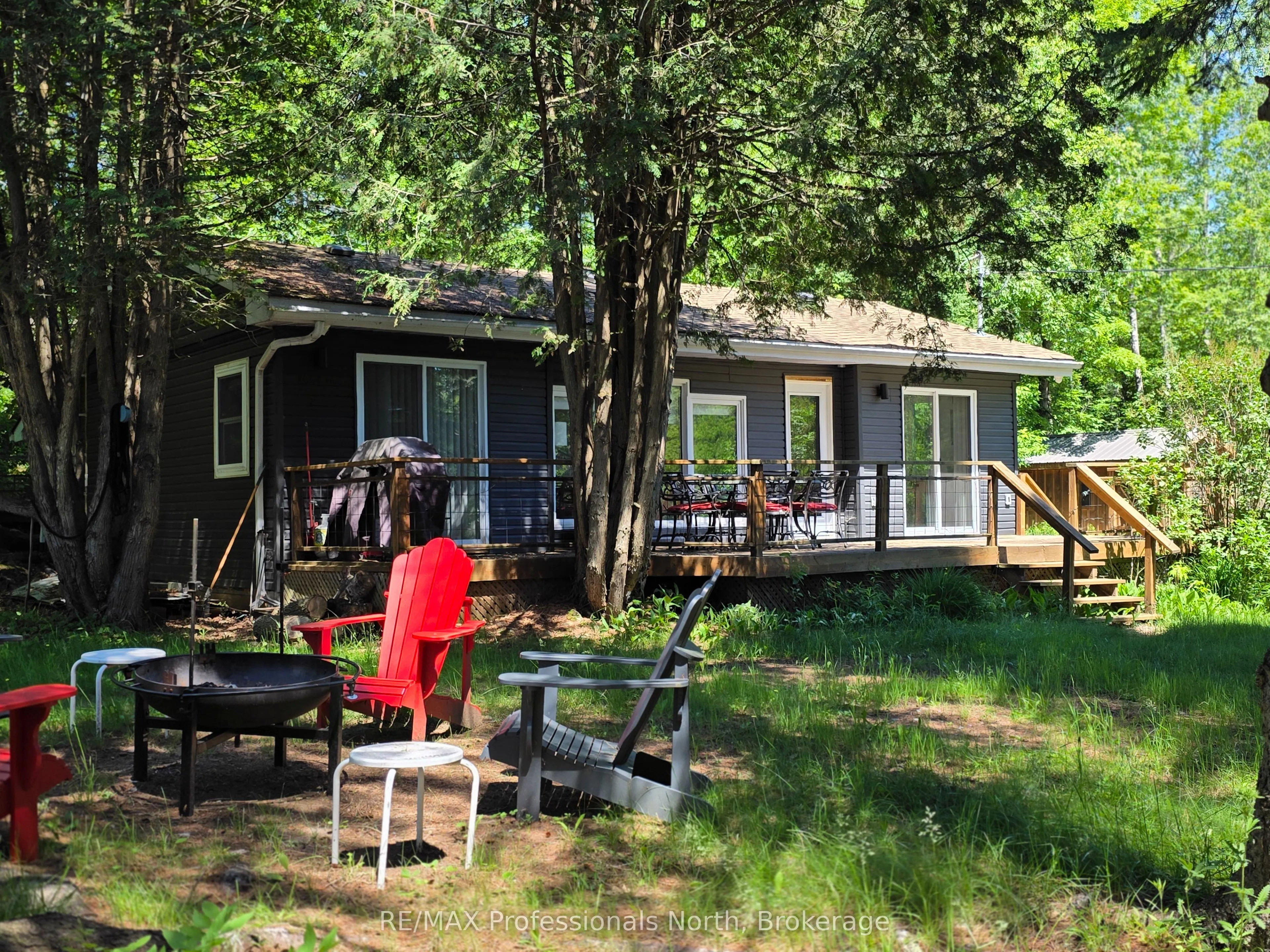 1044 Shanahan Trail